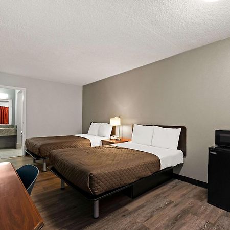 Rodeway Inn Brooklawn Dış mekan fotoğraf