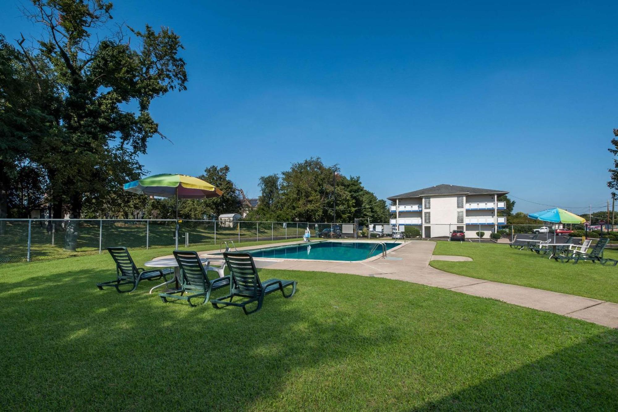 Rodeway Inn Brooklawn Dış mekan fotoğraf