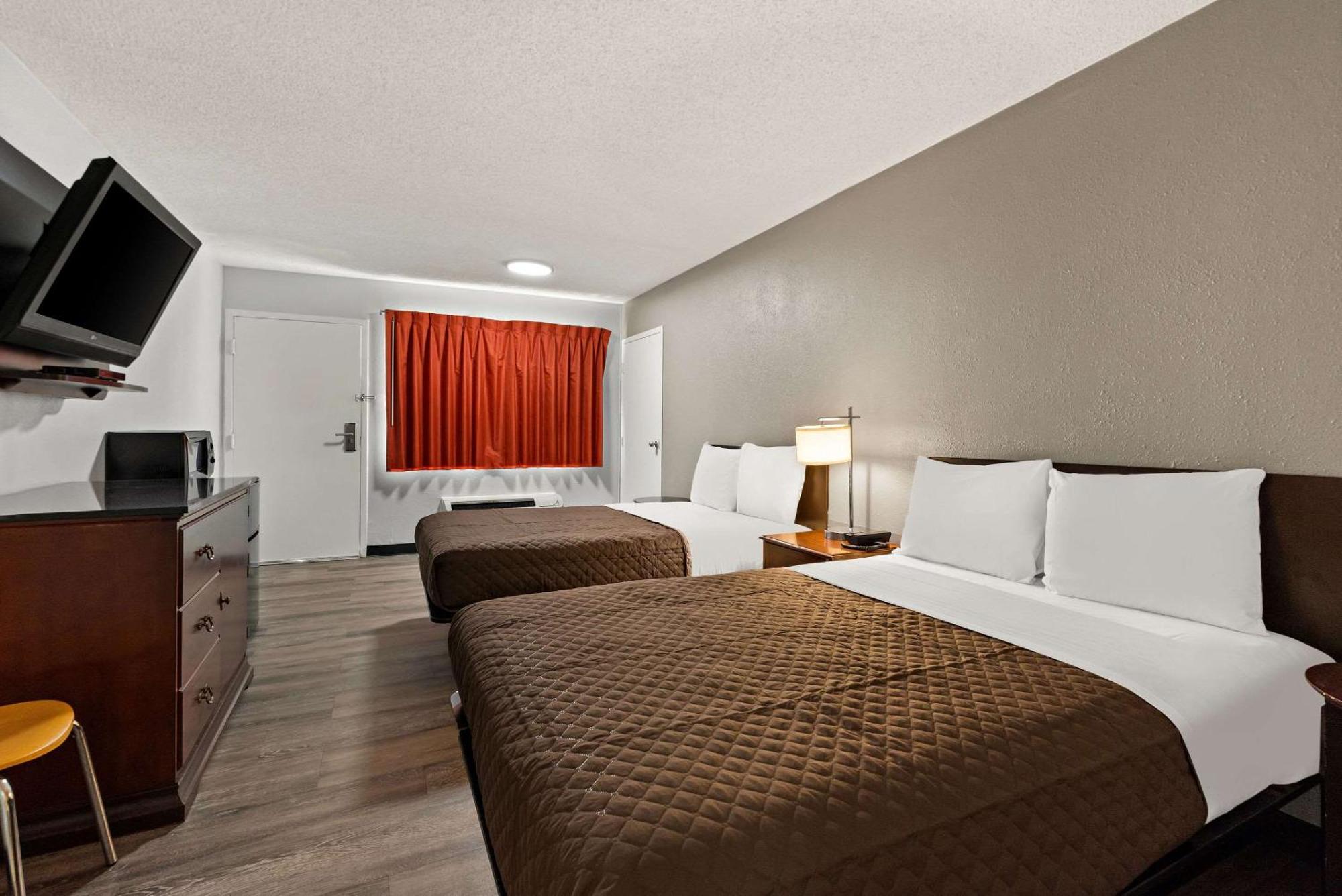 Rodeway Inn Brooklawn Dış mekan fotoğraf