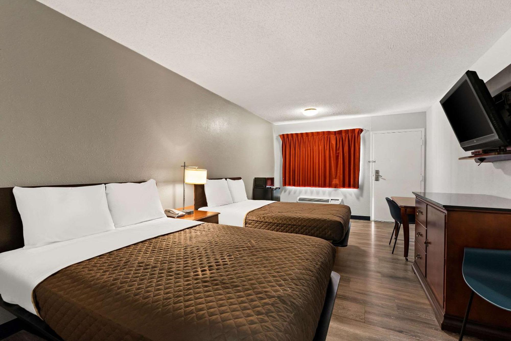 Rodeway Inn Brooklawn Dış mekan fotoğraf
