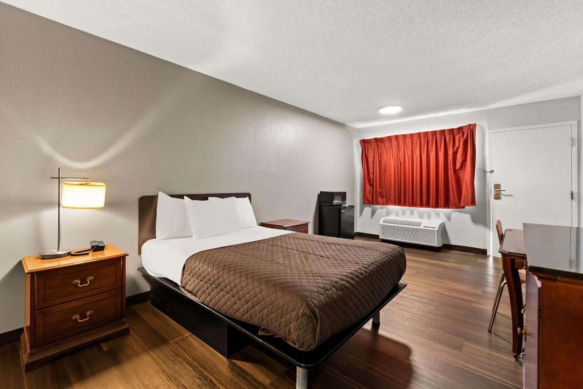 Rodeway Inn Brooklawn Dış mekan fotoğraf