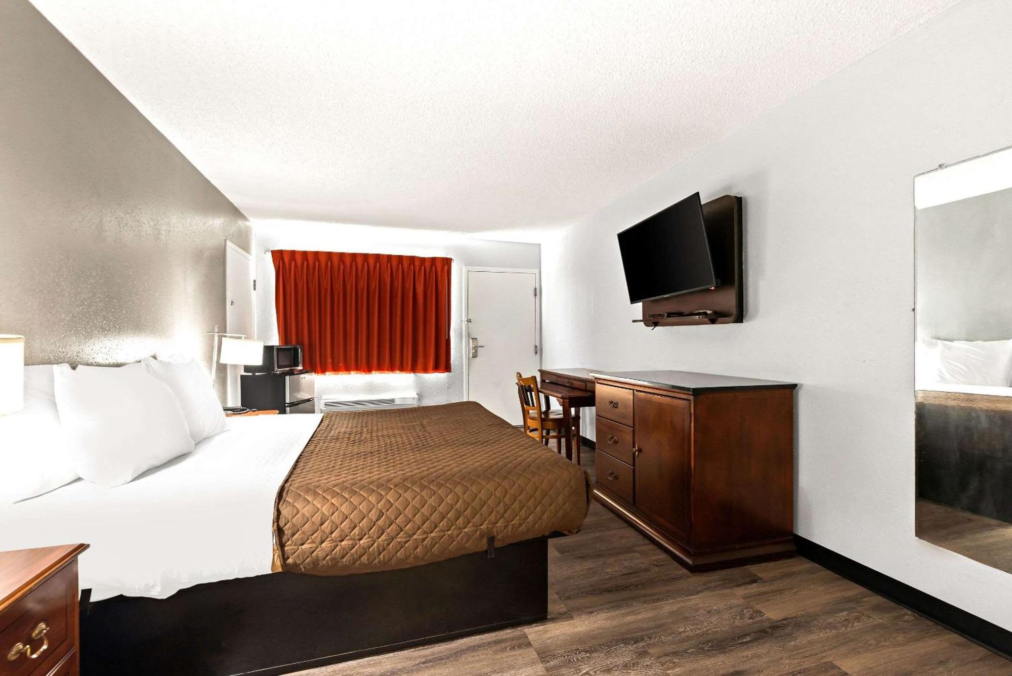 Rodeway Inn Brooklawn Dış mekan fotoğraf